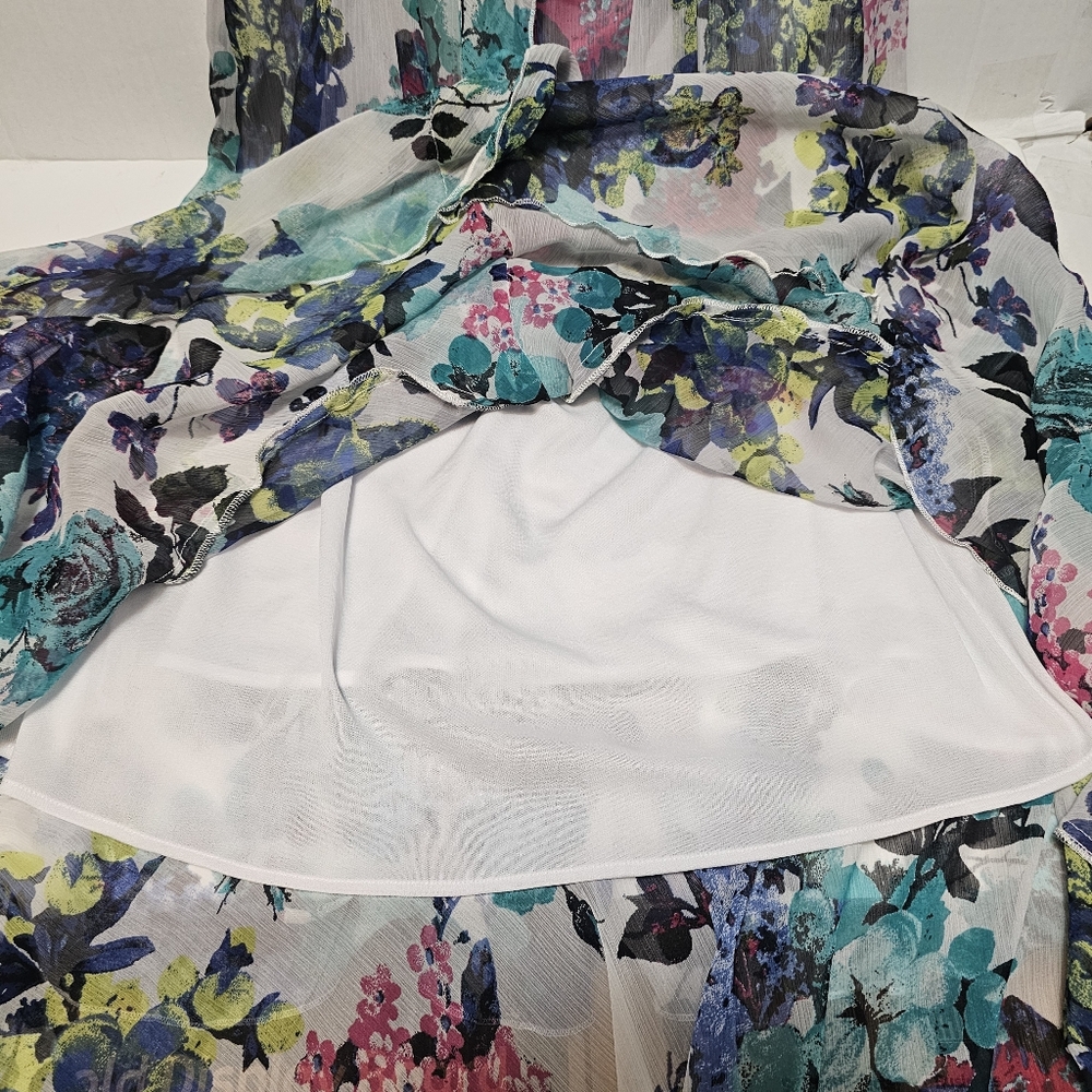 Chelsea & Theodore Floral Flowy Maxi Smocked Back Tiered Chiffon Dress Sz M - Picture 13 of 13